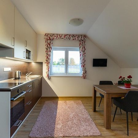 Apartmany Kohoutek A Slepicka V Novohradskych Horach Nové Hrady المظهر الخارجي الصورة